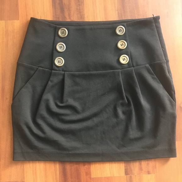zinc Dresses & Skirts - Black Mini Pencil Skirt size Large